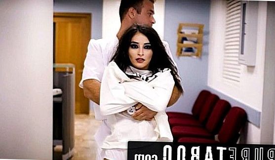 Минет: Красивая Roxy Taggart, порно видео