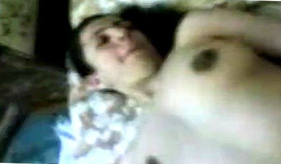 Взрослая женщина делает минет мужу, порно видео